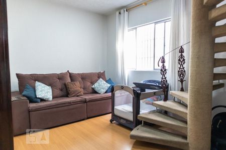 Sala de TV de casa à venda com 4 quartos, 300m² em Vila Maria Alta, São Paulo