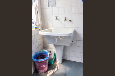 Casa à venda com 300m², 4 quartos e 3 vagas Casa à venda com 300m², 4 quartos e 3 vagasÁrea de serviço