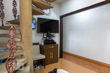 Sala de TV de casa à venda com 4 quartos, 300m² em Vila Maria Alta, São Paulo