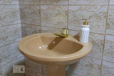 Casa à venda com 300m², 4 quartos e 3 vagas Casa à venda com 300m², 4 quartos e 3 vagasBanheiro da suíte