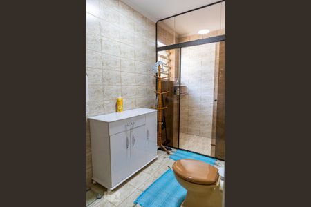 Casa à venda com 300m², 4 quartos e 3 vagas Casa à venda com 300m², 4 quartos e 3 vagasBanheiro da suíte