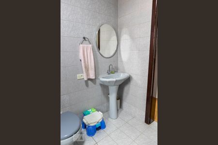 Casa à venda com 300m², 4 quartos e 3 vagas Casa à venda com 300m², 4 quartos e 3 vagasBanheiro 2