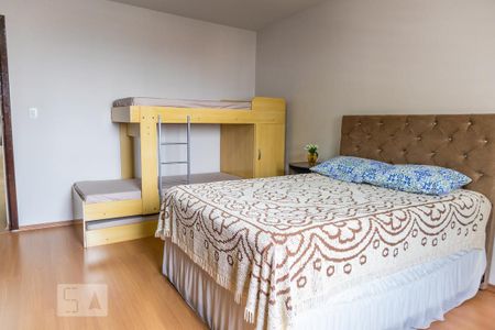 Casa à venda com 300m², 4 quartos e 3 vagas Casa à venda com 300m², 4 quartos e 3 vagasQuarto 3