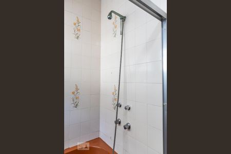 Casa à venda com 300m², 4 quartos e 3 vagas Casa à venda com 300m², 4 quartos e 3 vagasBanheiro 1