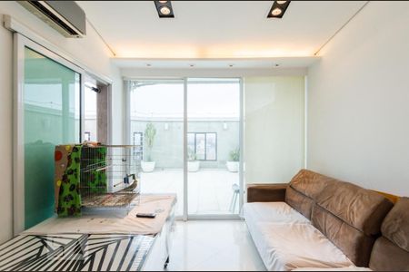 Apartamento à venda com 205m², 2 quartos e 2 vagas Apartamento à venda com 205m², 2 quartos e 2 vagasSala cobertura