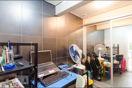 Apartamento à venda com 205m², 2 quartos e 2 vagas Apartamento à venda com 205m², 2 quartos e 2 vagasSaleta cobertura