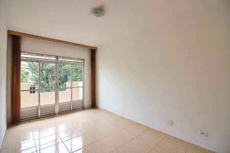 Sala  de Apartamento com 1 quarto, 58m² Nova Petrópolis