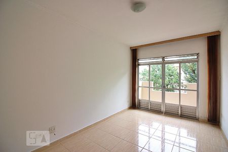 Sala  de Apartamento com 1 quarto, 58m² Nova Petrópolis