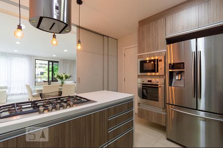 Apartamento à venda com 150m², 3 quartos e 3 vagasCozinha