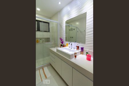 Apartamento à venda com 150m², 3 quartos e 3 vagasBanheiro da Suíte 3