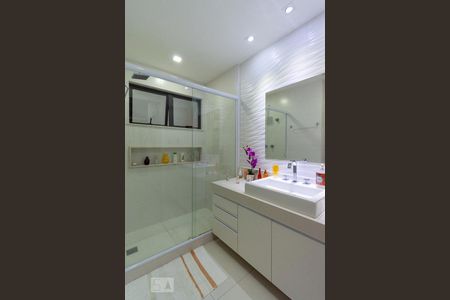 Apartamento à venda com 150m², 3 quartos e 3 vagasBanheiro da Suíte 3