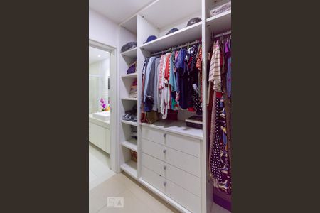 Apartamento à venda com 150m², 3 quartos e 3 vagasCloset da suíte 3
