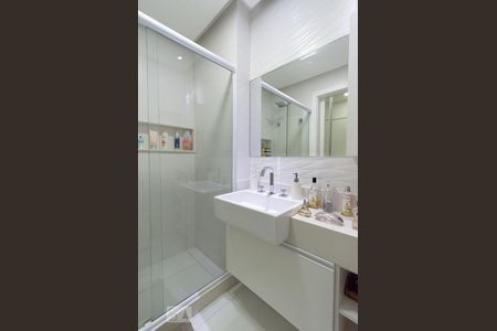 Apartamento à venda com 150m², 3 quartos e 3 vagasBanheiro da Suíte 2