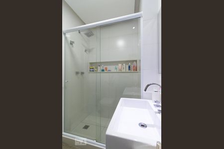 Apartamento à venda com 150m², 3 quartos e 3 vagasBanheiro da Suíte 2