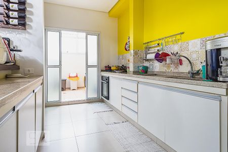 Apartamento à venda com 122m², 2 quartos e 2 vagas Apartamento à venda com 122m², 2 quartos e 2 vagasCozinha