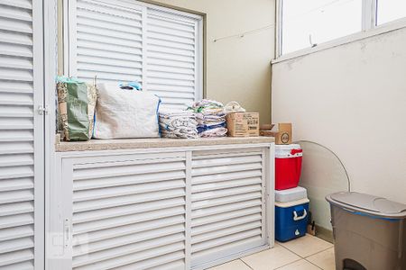 Apartamento à venda com 122m², 2 quartos e 2 vagas Apartamento à venda com 122m², 2 quartos e 2 vagasÁrea de Serviço