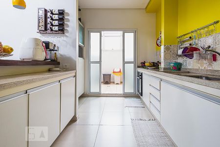 Apartamento à venda com 122m², 2 quartos e 2 vagas Apartamento à venda com 122m², 2 quartos e 2 vagasCozinha