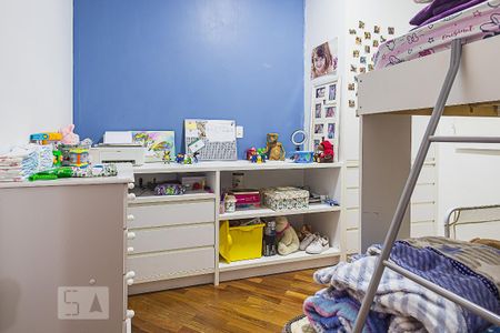 Apartamento à venda com 122m², 2 quartos e 2 vagas Apartamento à venda com 122m², 2 quartos e 2 vagasQuarto