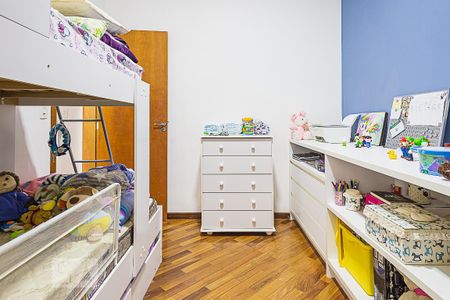 Apartamento à venda com 122m², 2 quartos e 2 vagas Apartamento à venda com 122m², 2 quartos e 2 vagasQuarto
