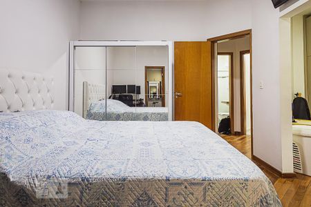 Apartamento à venda com 122m², 2 quartos e 2 vagas Apartamento à venda com 122m², 2 quartos e 2 vagasSuíte
