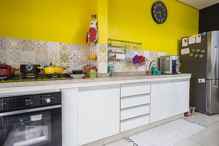 Apartamento à venda com 122m², 2 quartos e 2 vagas Apartamento à venda com 122m², 2 quartos e 2 vagasCozinha