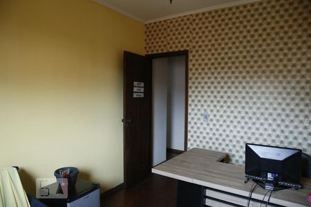 Casa à venda com 300m², 4 quartos e 3 vagasquarto 2