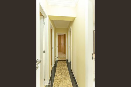 Corredor de apartamento para alugar com 3 quartos, 100m² em Lapa, São Paulo