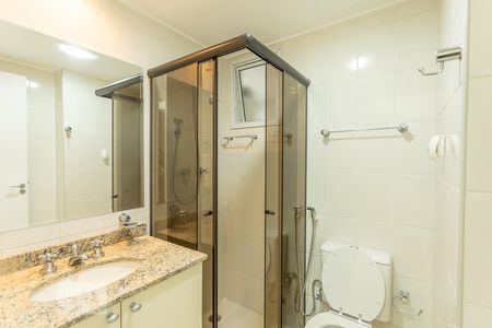 Apartamento para alugar com 100m², 3 quartos e 2 vagasBanheiro Social