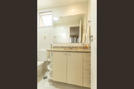 Apartamento para alugar com 100m², 3 quartos e 2 vagasBanheiro Suíte