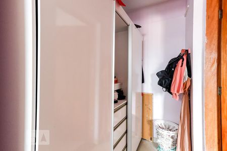 Casa à venda com 494m², 5 quartos e 6 vagas Casa à venda com 494m², 5 quartos e 6 vagasCloset da Suíte 4