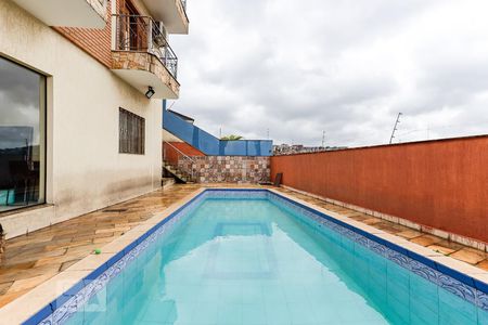 Casa à venda com 494m², 5 quartos e 6 vagas Casa à venda com 494m², 5 quartos e 6 vagasPiscina