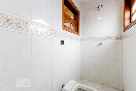 Casa à venda com 494m², 5 quartos e 6 vagas Casa à venda com 494m², 5 quartos e 6 vagasBanheiro da Suíte 2