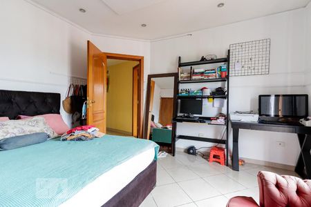 Casa à venda com 494m², 5 quartos e 6 vagas Casa à venda com 494m², 5 quartos e 6 vagasSuíte 4