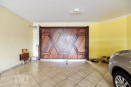 Casa à venda com 494m², 5 quartos e 6 vagas Casa à venda com 494m², 5 quartos e 6 vagasGaragem