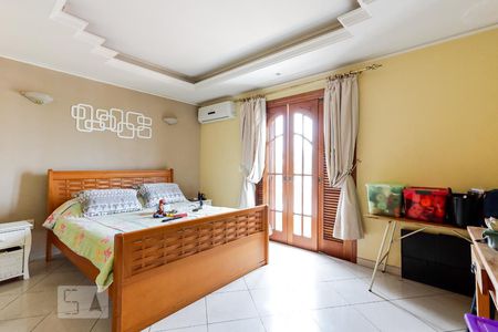 Casa à venda com 494m², 5 quartos e 6 vagas Casa à venda com 494m², 5 quartos e 6 vagasSuíte 3