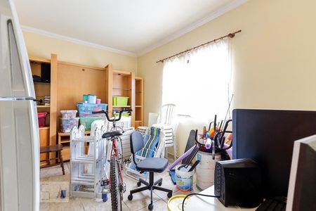 Casa à venda com 494m², 5 quartos e 6 vagas Casa à venda com 494m², 5 quartos e 6 vagasEscritório