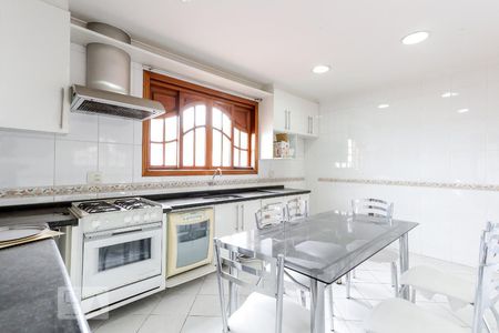 Casa à venda com 494m², 5 quartos e 6 vagas Casa à venda com 494m², 5 quartos e 6 vagasCozinha 1