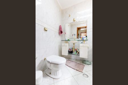 Casa à venda com 494m², 5 quartos e 6 vagas Casa à venda com 494m², 5 quartos e 6 vagasBanheiro da Suíte 3