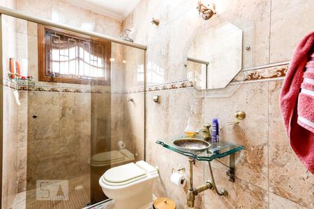 Casa à venda com 494m², 5 quartos e 6 vagas Casa à venda com 494m², 5 quartos e 6 vagasBanheiro