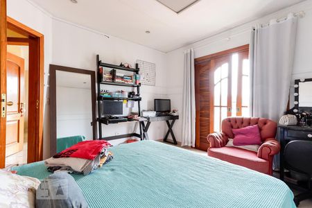 Casa à venda com 494m², 5 quartos e 6 vagas Casa à venda com 494m², 5 quartos e 6 vagasSuíte 4