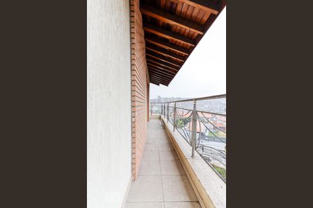 Casa à venda com 494m², 5 quartos e 6 vagas Casa à venda com 494m², 5 quartos e 6 vagasVaranda da Suíte 1
