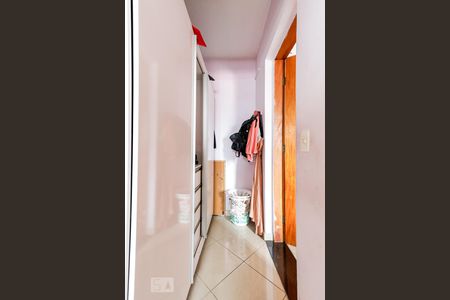 Casa à venda com 494m², 5 quartos e 6 vagas Casa à venda com 494m², 5 quartos e 6 vagasCloset da Suíte 4