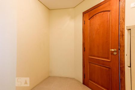 Casa à venda com 494m², 5 quartos e 6 vagas Casa à venda com 494m², 5 quartos e 6 vagasCloset da suíte 1