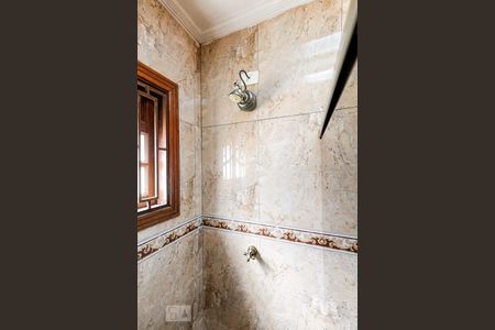 Casa à venda com 494m², 5 quartos e 6 vagas Casa à venda com 494m², 5 quartos e 6 vagasBanheiro