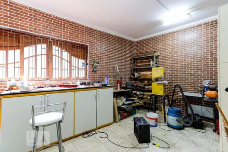 Casa à venda com 494m², 5 quartos e 6 vagas Casa à venda com 494m², 5 quartos e 6 vagasOficina