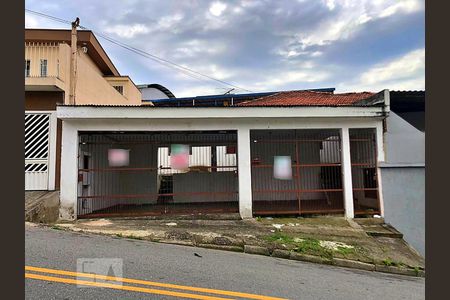 Casa à venda com 150m², 3 quartos e 3 vagas Casa à venda com 150m², 3 quartos e 3 vagasFachada