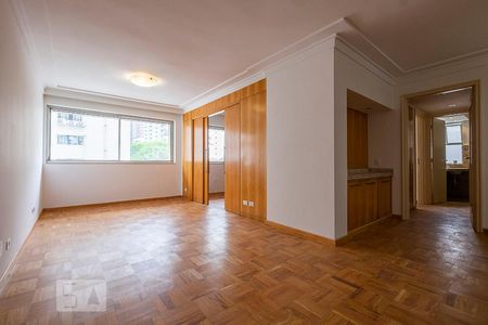 Sala de apartamento para alugar com 2 quartos, 125m² em Cerqueira César, São Paulo