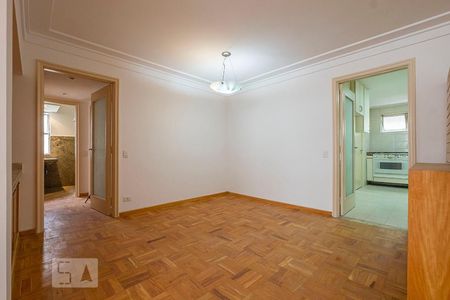 Sala de apartamento para alugar com 2 quartos, 125m² em Cerqueira César, São Paulo