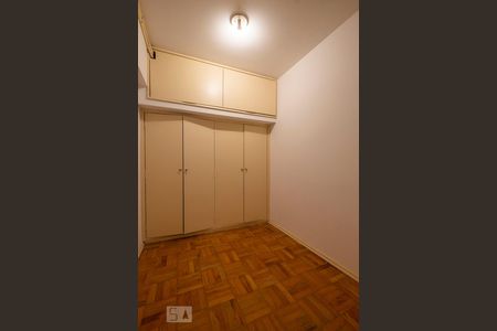 Apartamento para alugar com 125m², 2 quartos e 1 vaga Apartamento para alugar com 125m², 2 quartos e 1 vagaÁrea de Serviço - Quarto