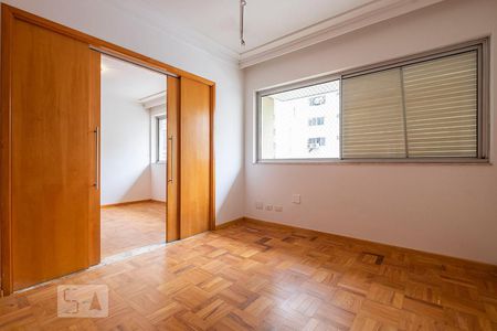 Sala de apartamento para alugar com 2 quartos, 125m² em Cerqueira César, São Paulo